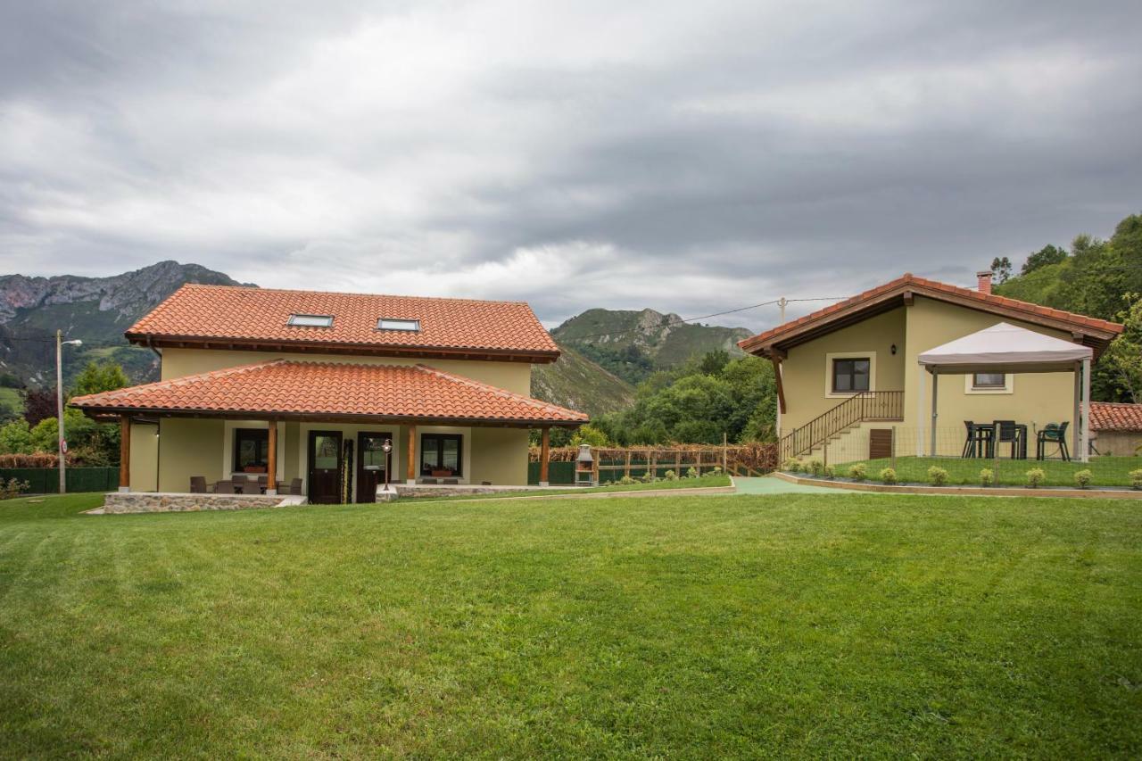 El Campo Mateo Apartamentos Onís 外观 照片
